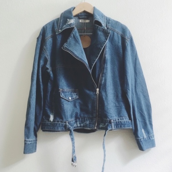 🏷 NWT Oversized distressed moto denim jacket - Picture 4 of 7
